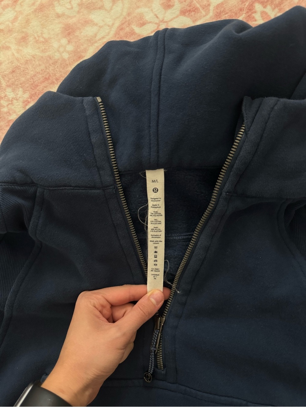 Navy Lululemon scuba